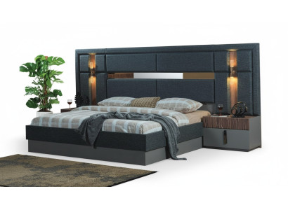 Lit double gris foncé avec tables de chevet en bois design pour chambre à coucher