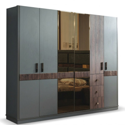 Gros armoire grise en bois pour une chambre de luxe.