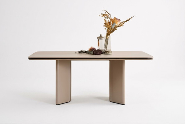 Salle à manger Table à manger moderne Table en bois de designer Mobilier luxueux Noble
