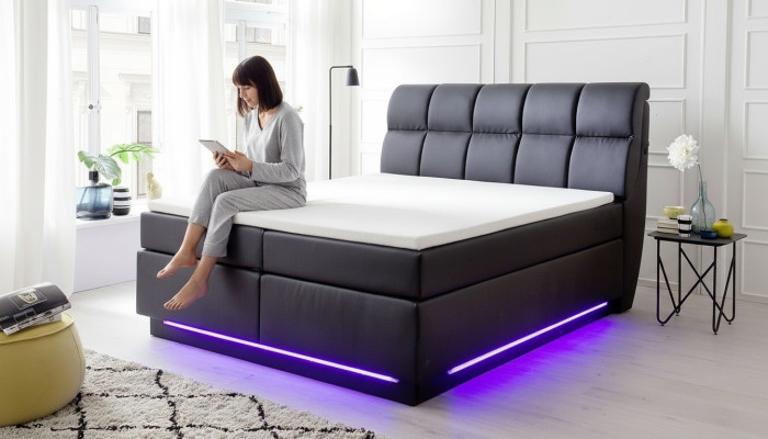 Lit capitonné. Lit Meubles Rembourrés Designer Double Luxe Design 180x200cm Simili Cuir