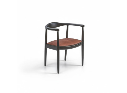 Design Furniture Chair with Armrests Wooden Chair new Furnishings Upholstery Seat  Chaise de meuble design avec accoudoirs Chaise en bois nouveaux meubles Siège rembourré