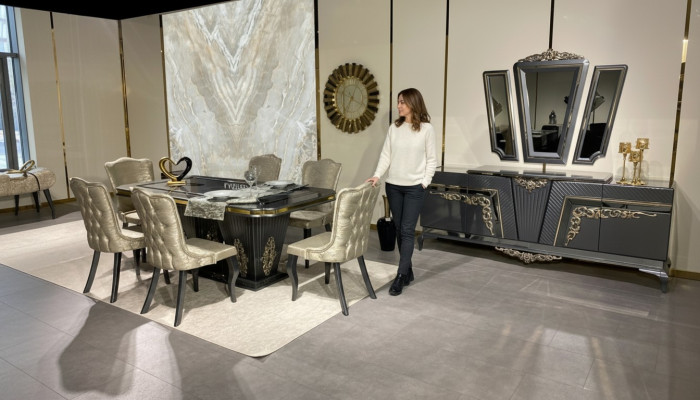 Ensemble de salle à manger 9 pièces. Table à manger + 6 chaises Buffet avec miroir Gris nouveau