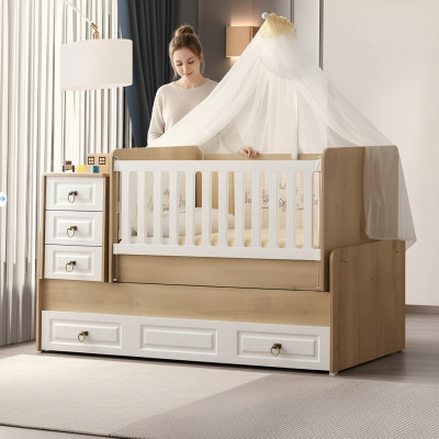 Lit d'enfant élégant en bois clair, cadre de lit luxueux parfait nouveau