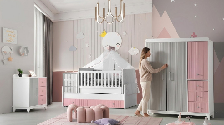 Luxueux ensemble de chambre d'enfants 3 pièces, commode élégante, armoire, lit multicolore.