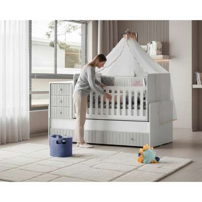 Élégant, confortable lit d'enfant pour un sommeil paisible. Luxueux gris supprimé