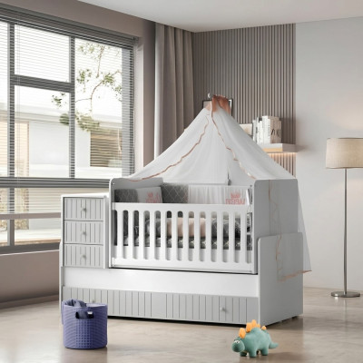 Élégant, confortable lit d'enfant pour un sommeil paisible. Luxueux gris supprimé