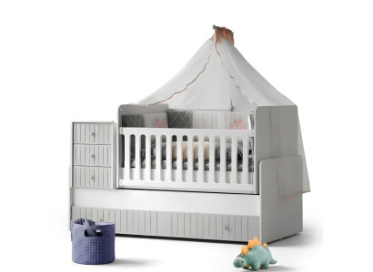 Élégant, confortable lit d'enfant pour un sommeil paisible. Luxueux gris supprimé