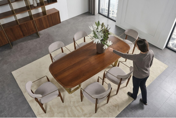 Ensemble de salle à manger moderne composé d'une table à manger et de 6 chaises marron, 7 pièces.