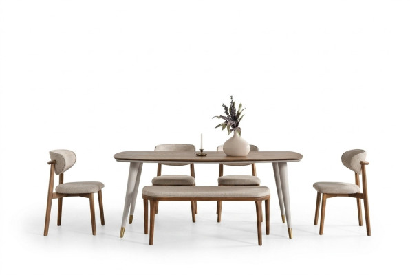 Chic Set se compose de table à manger et 4 chaises + tabouret dans la salle à manger beige