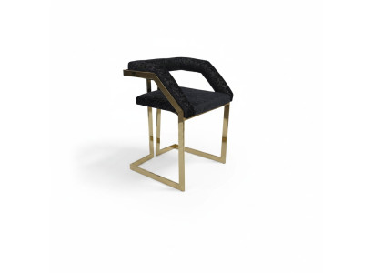 Housse de chaise rembourrée en acier inoxydable noir pour chaise design de bar.