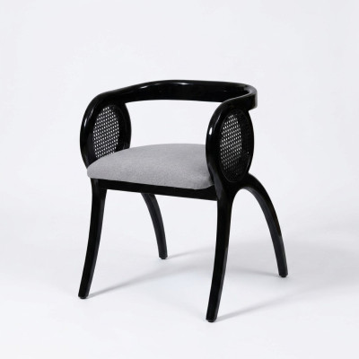 Chaise design grise et noire Luxueuse chaise de salle à manger une place