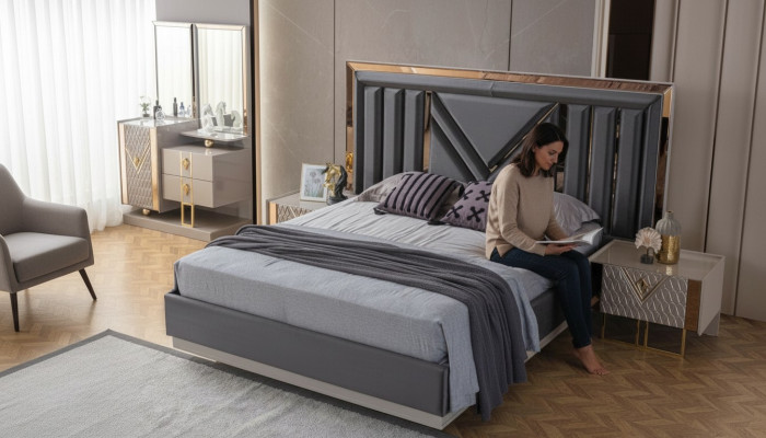 Lit double en acier inoxydable noir, meubles de chambre exclusifs, tables de chevet.