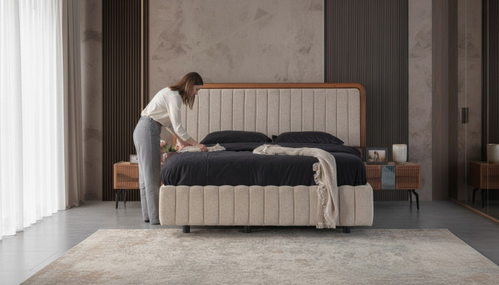Mobilier de chambre élégant Lit rembourré luxueux Tables de chevet en bois