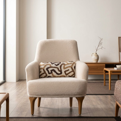 Fauteuil design de couleur beige pour le salon en bois élégant, style lounge club.