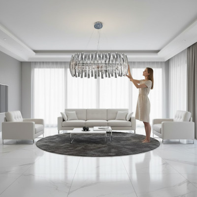 Lustre en cristal pour le salon dans une luxueuse couleur chromée