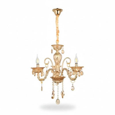 Lustre en cristal dans le salon ou chic luxe à la maison nouvelle