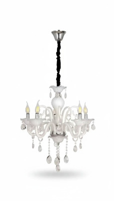Lustre plafond Un lustre moderne de salon de luxe de nouveau style