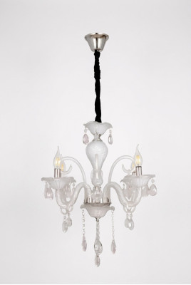 Lustre au plafond Une lampe suspendue moderne blanche de luxe pour le salon
