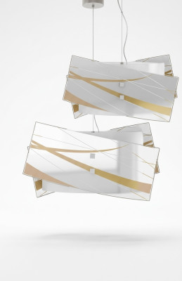 Élégant plafonnier moderne blanc avec 2 lampes.