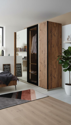 Armoire moderne de luxe en bois, armoires en verre élégantes pour chambre.
