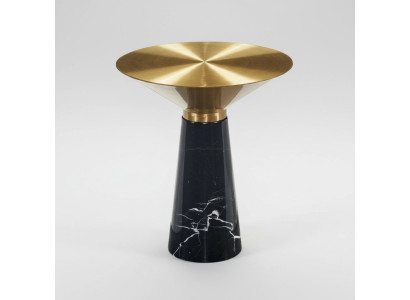 Table d'appoint de designer noir en acier inoxydable de luxe pour salon.