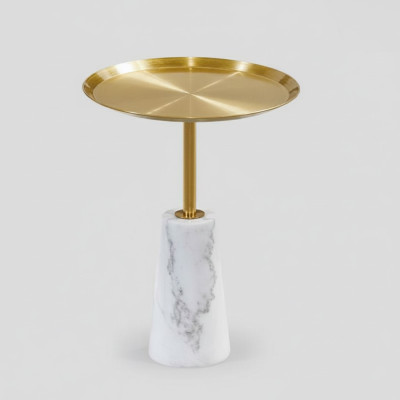 Table d'appoint blanche Table basse de designer Salon de luxe de meuble en métal.