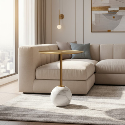 Petite table d'appoint ronde avec étagère, plateaux dorés, design pour salon.