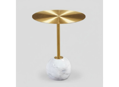 Petite table d'appoint ronde avec étagère, plateaux dorés, design pour salon.