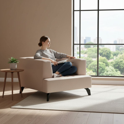 Fauteuil en cuir beige de luxe avec revêtement, style fauteuil de club pour se relaxer, un siège simple.