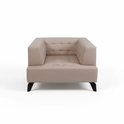 Fauteuil en cuir beige de luxe avec revêtement, style fauteuil de club pour se relaxer, un siège simple.
