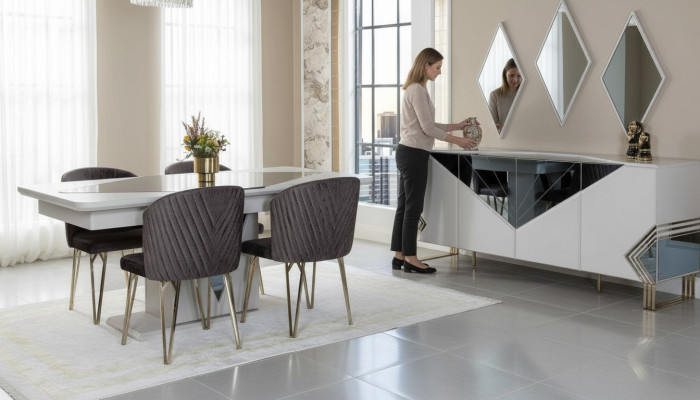 Salle à manger de luxe Ensemble de salle à manger Table à manger design x4 Chaises Commode Miroir