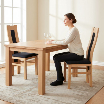 Chaise classique en bois brun du designer Chaise de salle à manger Mobilier de luxe