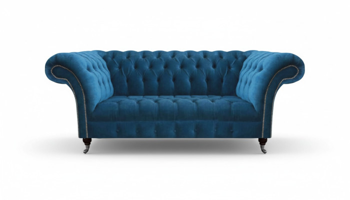 Canapé Chesterfield bleu de luxe pour salon, siège textile élégant trois places.