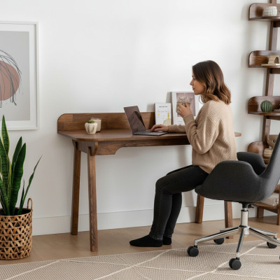 Table en bois brun Bureaux luxueux Tables de rangement en bois de designer