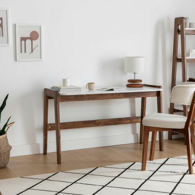 Table d'ordinateur portable brun et blanc, mobilier de bureau de luxe, bureaux de designer