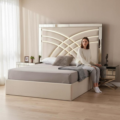 Mobilier de chambre beige Lit textile de luxe en bois 2x tables de chevet 3 pièces.
