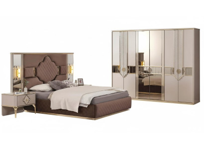 Ensemble de chambre à coucher brun-beige avec armoire, lit rembourré et tables de chevet