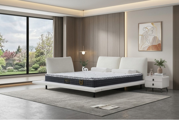 Lit boxspring moderne avec tête de lit blanche minimaliste