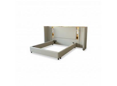 Lit de designer beige luxueux avec éclairage LED, cadre doré et tête de lit moderne