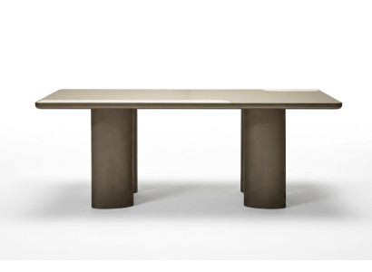 Table à manger moderne et élégante