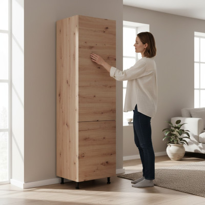 Armoire de cuisine avec étagères