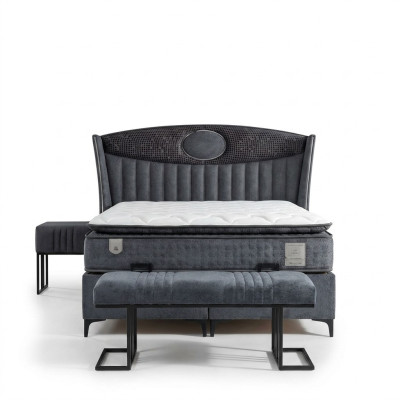 Lit élégant gris avec matelas en textile et en bois