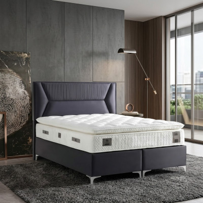 Lit élégant gris avec matelas en textile et en bois