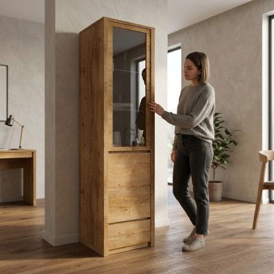 Vitrine en lasure avec buffet de cuisine, étagères en verre et tiroir