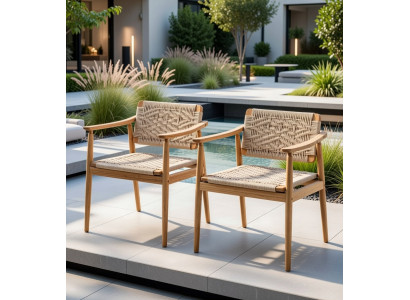 Eleganter Gartenstuhl aus Holz mit bequemer Sitzfläche in Beige