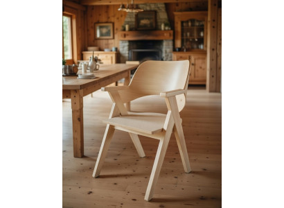 Holzstuhl mit Armlehnen im modernen Design für verschiedene Räume