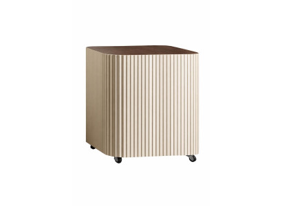 Eleganter fluted Beistelltisch mit Walnussoptik und rollbaren Füßen