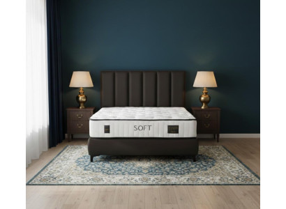 Hochwertiges Bett mit ergonomischer Matratze für maximalen Komfort