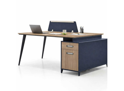 Eleganter Bürotisch für 2 Personen aus hochwertigem Holz
