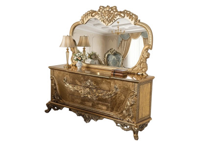 Klassisches Sideboard mit Spiegel für ein elegantes Wohnambiente